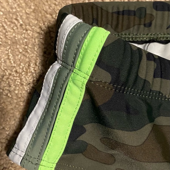 Sundek mens camo swim brief F 105 I 56 (3X) US 40 D 9 GB 42 - Picture 4 of 6